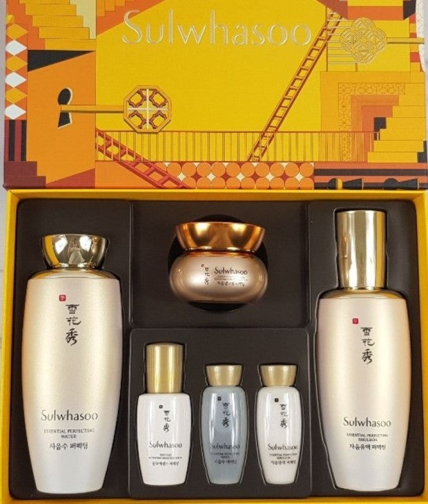 SULWHASOO Essential Perfecting Special Set.